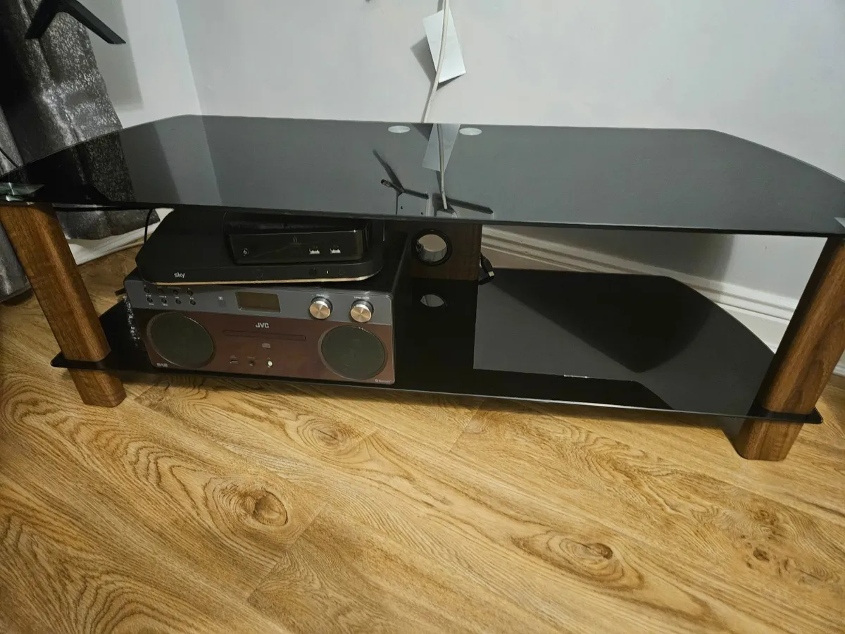 Tv stand