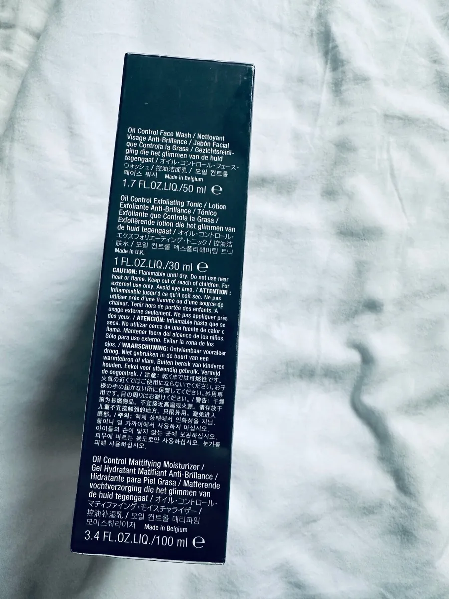 Men’s Clinique Skincare Gift set - Image 4