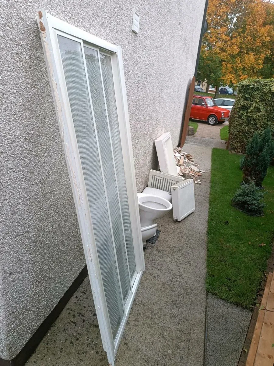 A few things for the bathroom. - Image 1