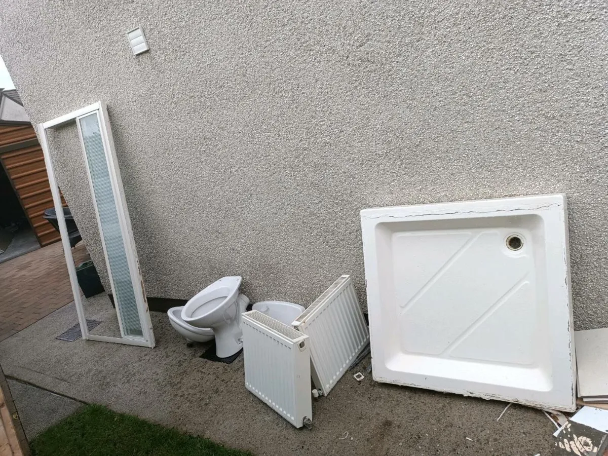 A few things for the bathroom. - Image 2