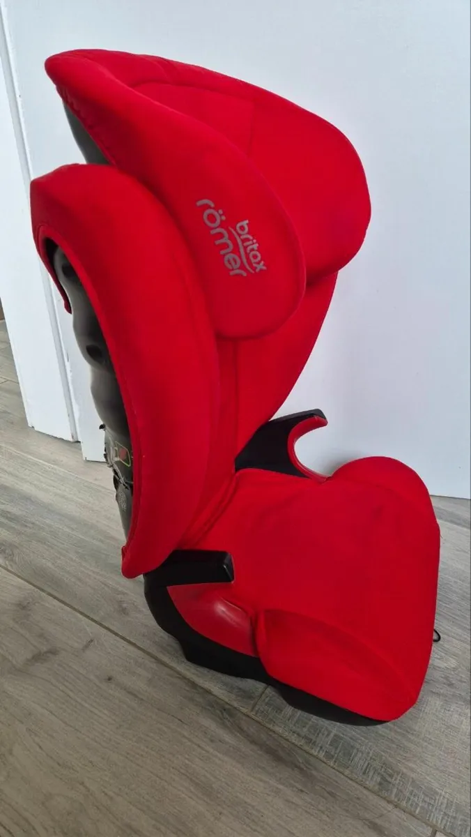 Britax Römer Child Car Seat (15–36 kg) - Image 1