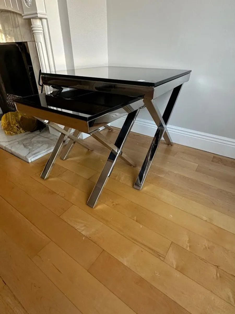 Nest of tables / Coffee table - Image 3