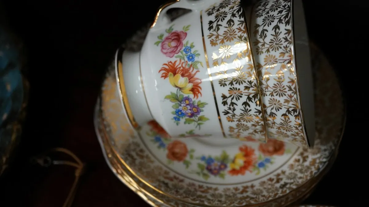 Imperial Bone China “Floral Garland” 22kt Gold Tea - Image 4