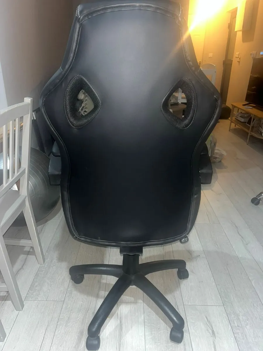 Office/Gaming Chair - Image 3