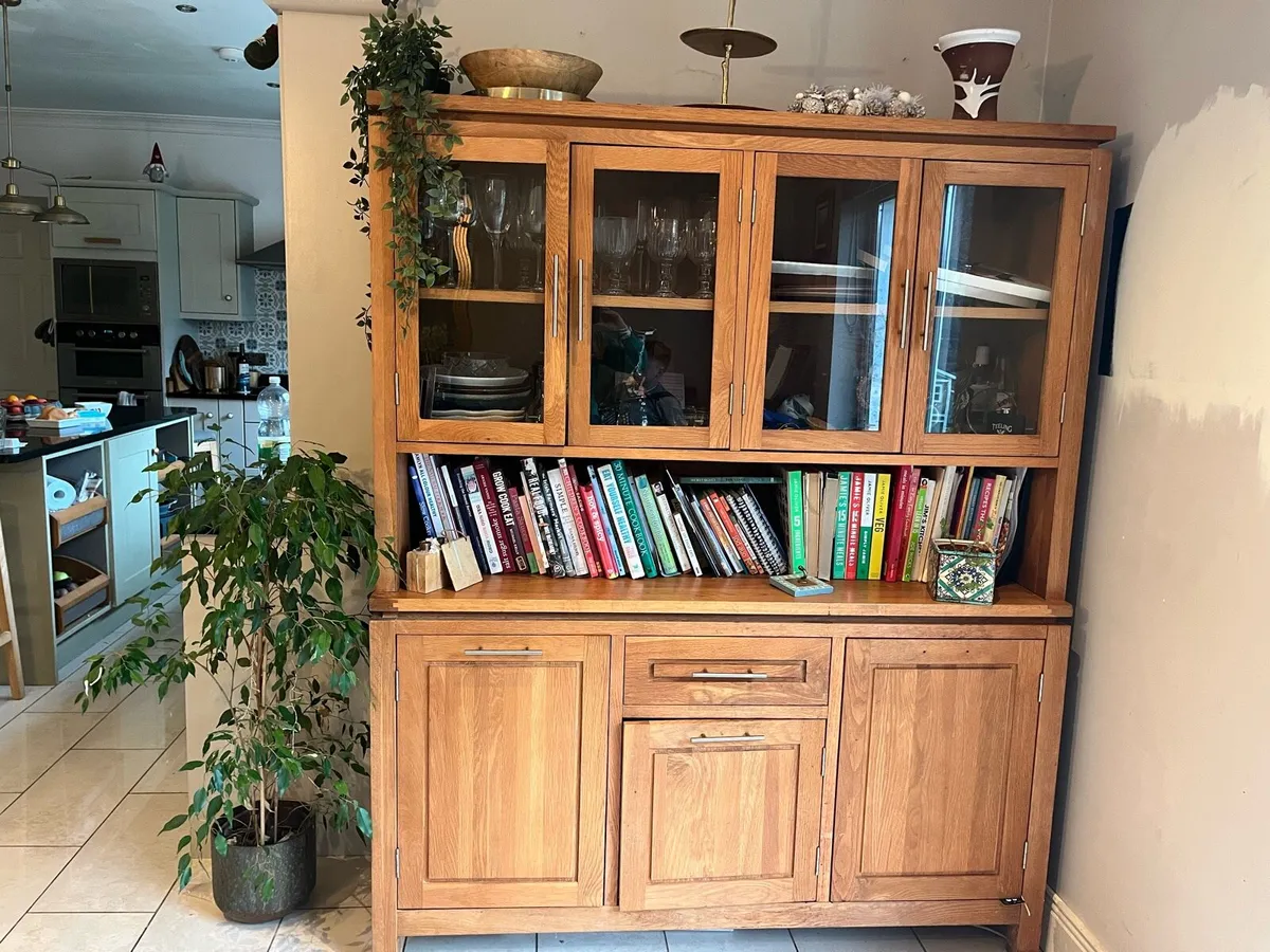 Solid oak dresser - Image 1