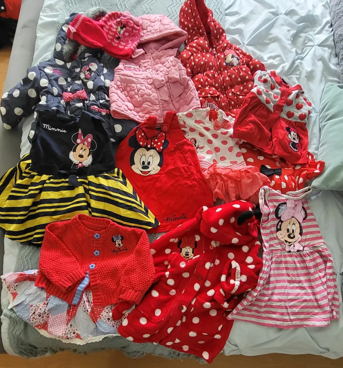 Baby clothes - Image 1