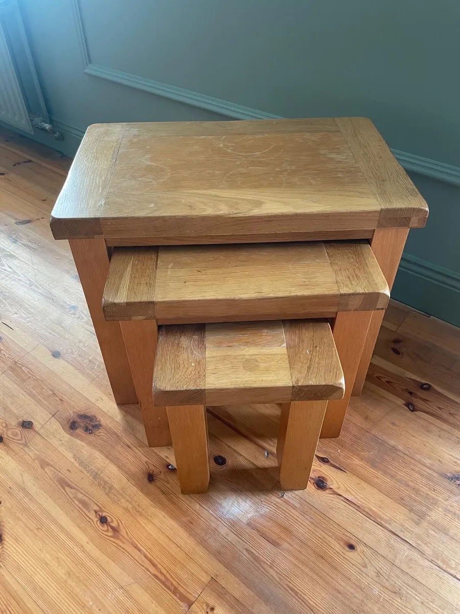 Solid Oak nested tables - Image 1