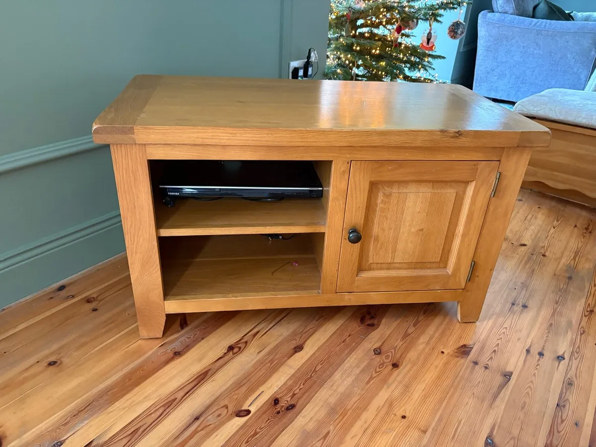 Solid Oak TV unit - Image 1