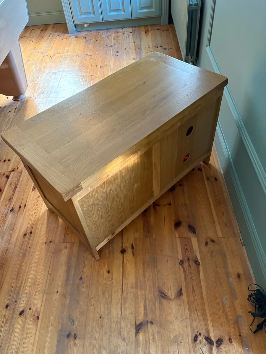 Solid Oak TV unit - Image 2