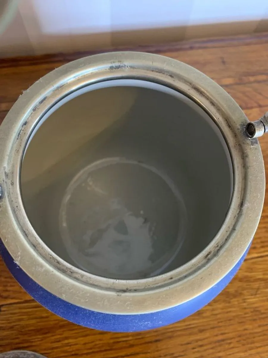 Antique Adams Cobalt Jasperware biscuit barrel. - Image 4