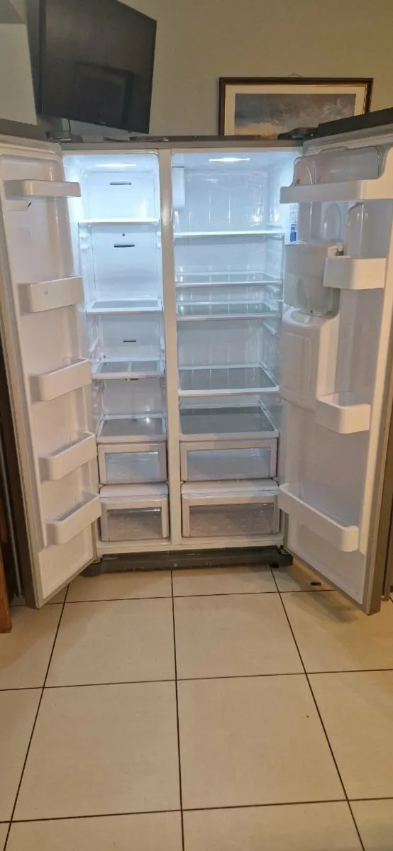 Samsung Fridge Freezer - Image 1