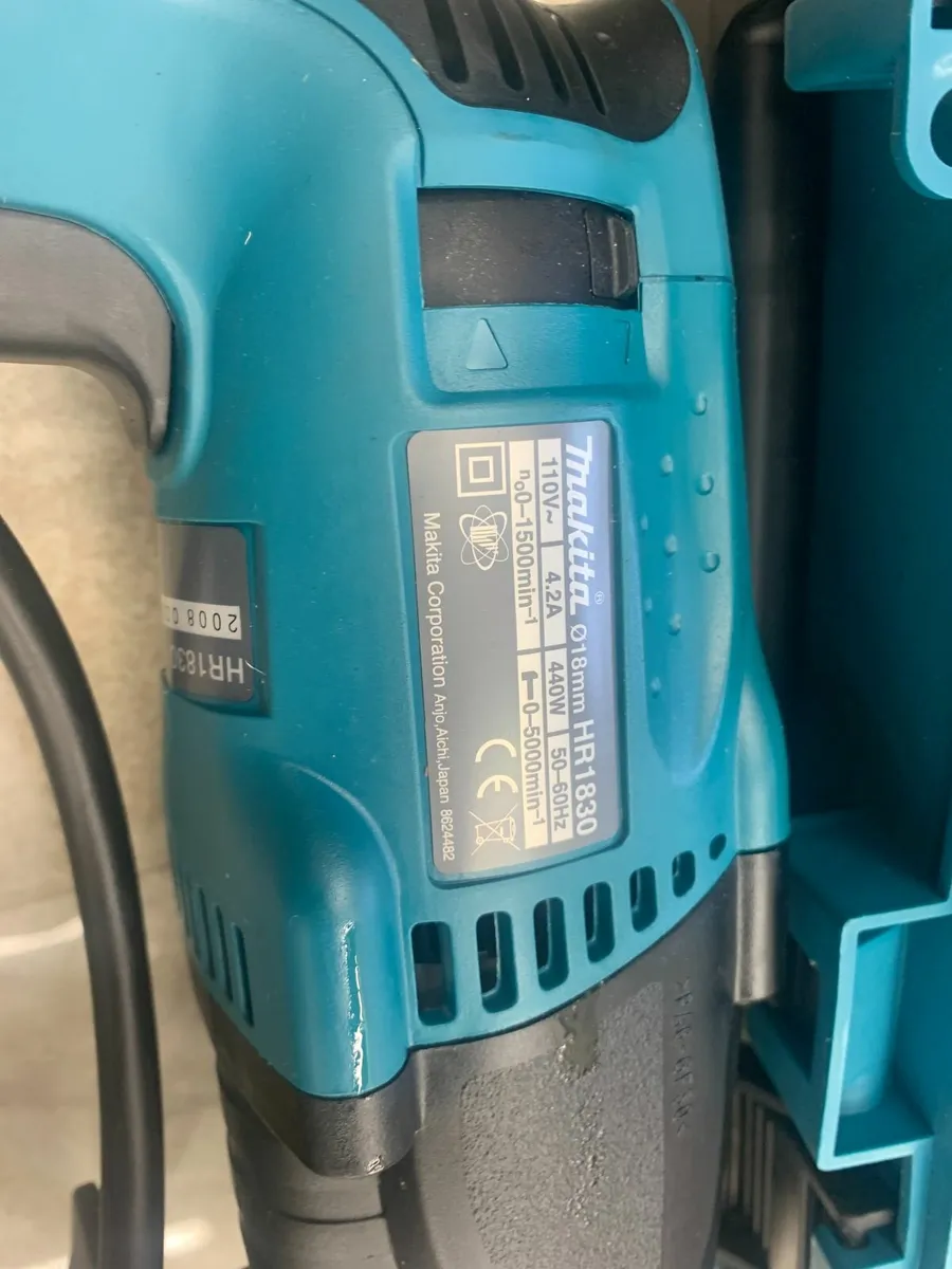 Makita Rotary Hammer Drill - Image 3