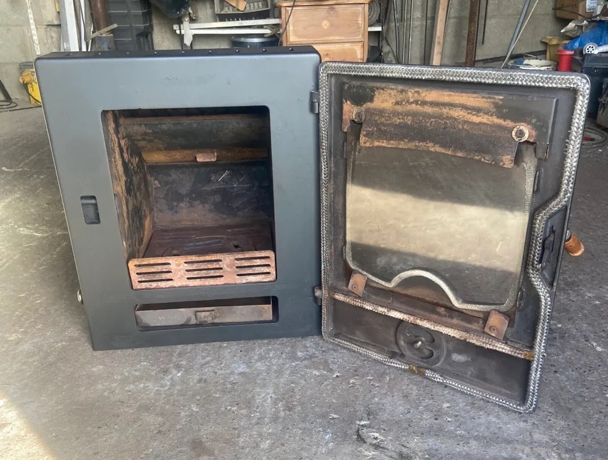 Inset back boiler stove - Image 2