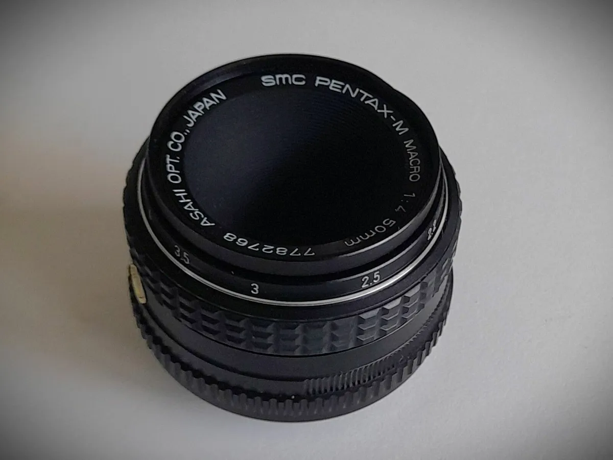 SMC Pentax-M Macro Lens 4/50 50mm 1:4 with Case - Image 2