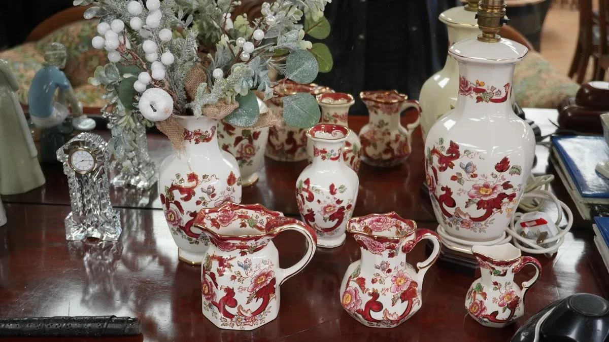 Mason’s “Mandalay Red” – Original Matching 6-Piece