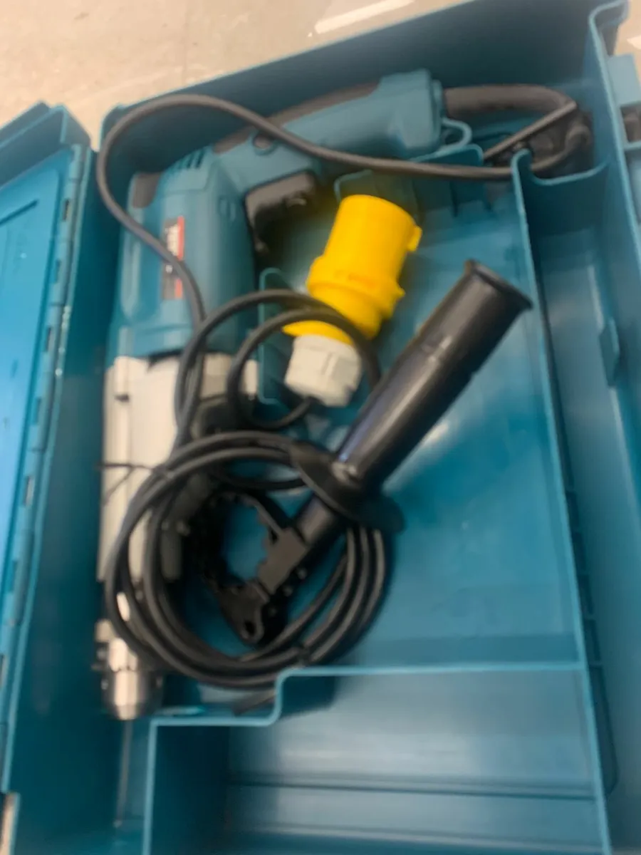 Makita 2 Speed Electric Drill - Image 1