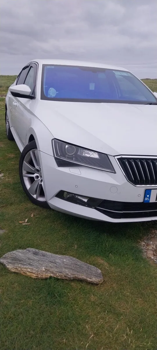 Skoda superb - Image 4