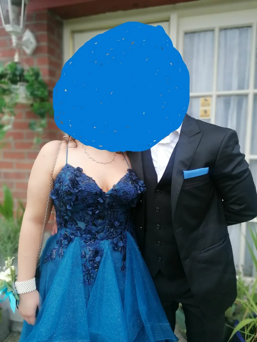 Debs dress - Image 2