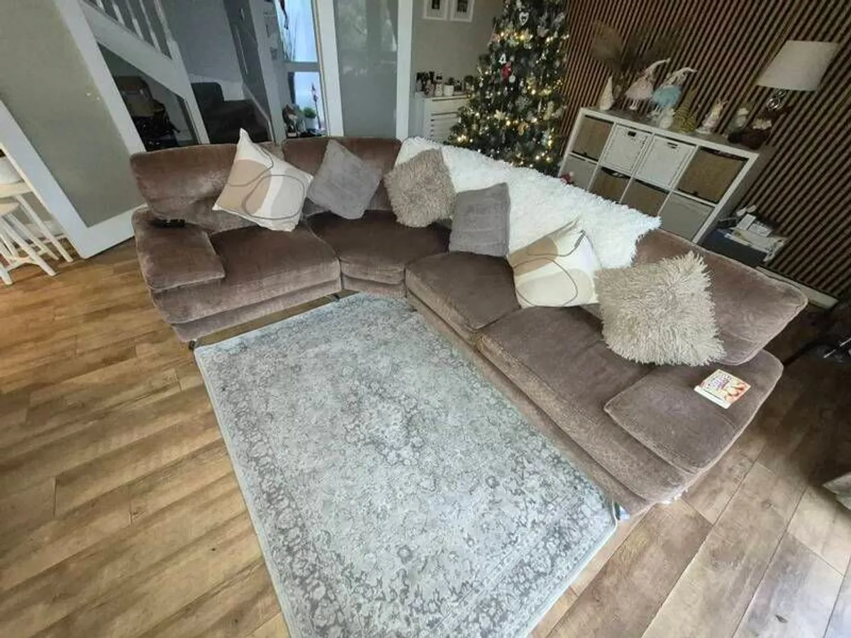 Sofa - Image 2