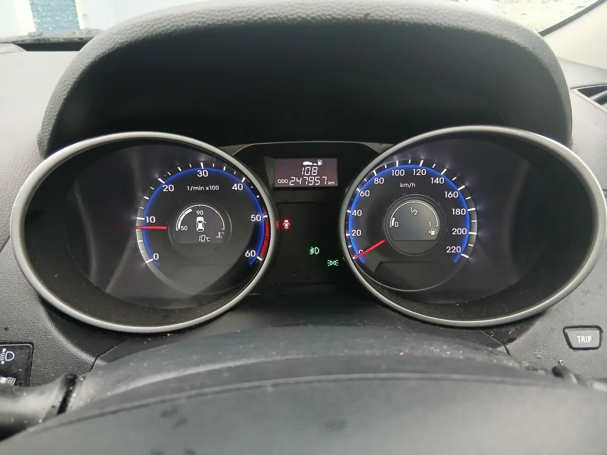 2012 HYUNDAI ix35 - Image 2