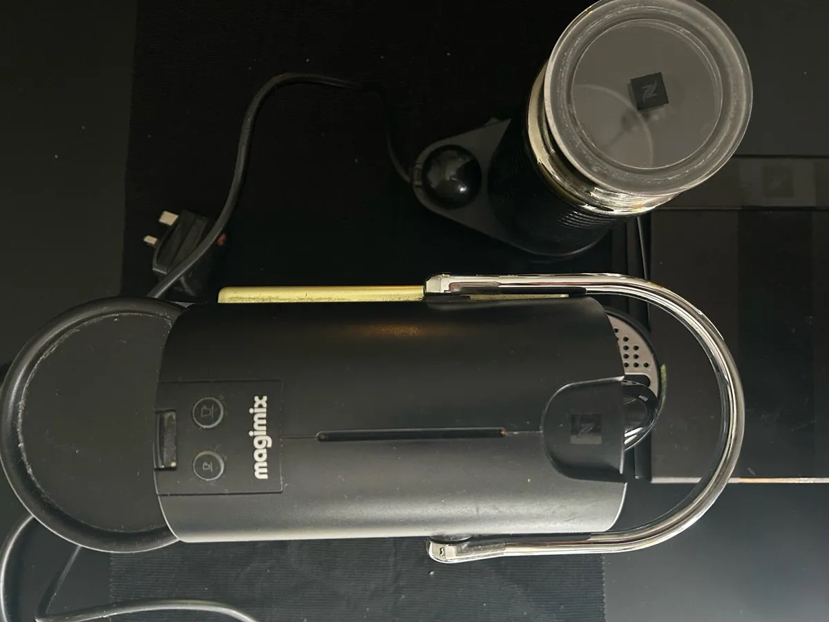 Nespresso Magimix coffee machine - Image 2