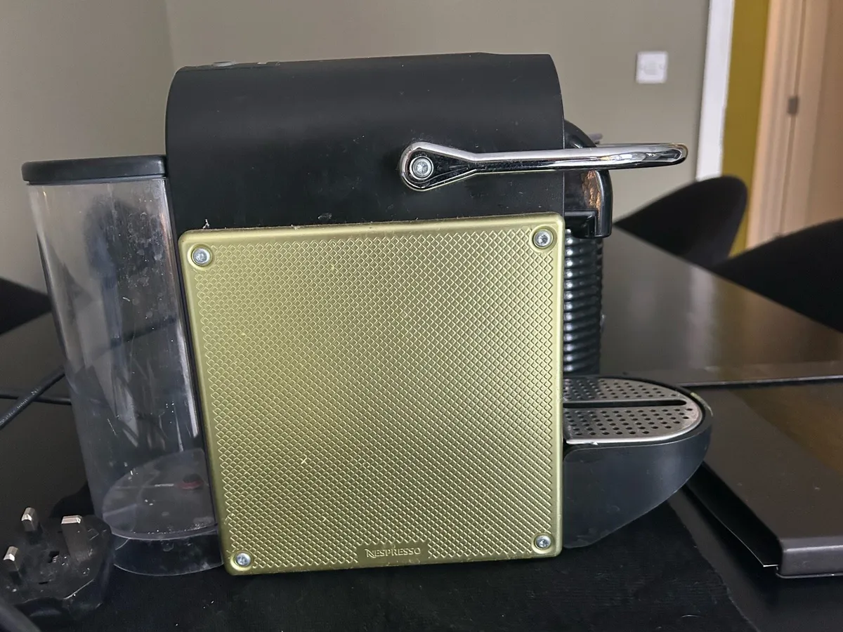Nespresso Magimix coffee machine - Image 4