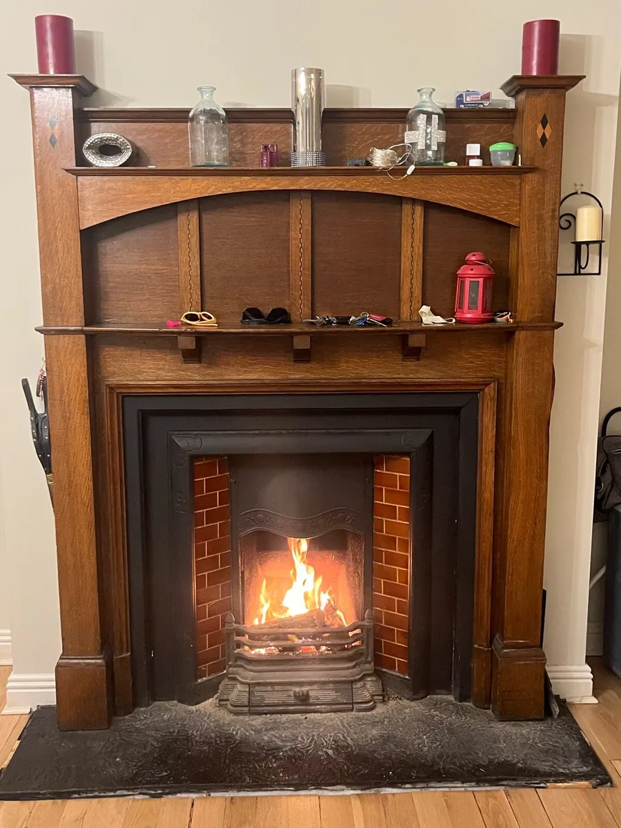 Fireplace including insert - Image 2