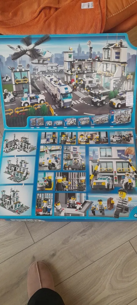 Lego city police station headquarters - Image 2