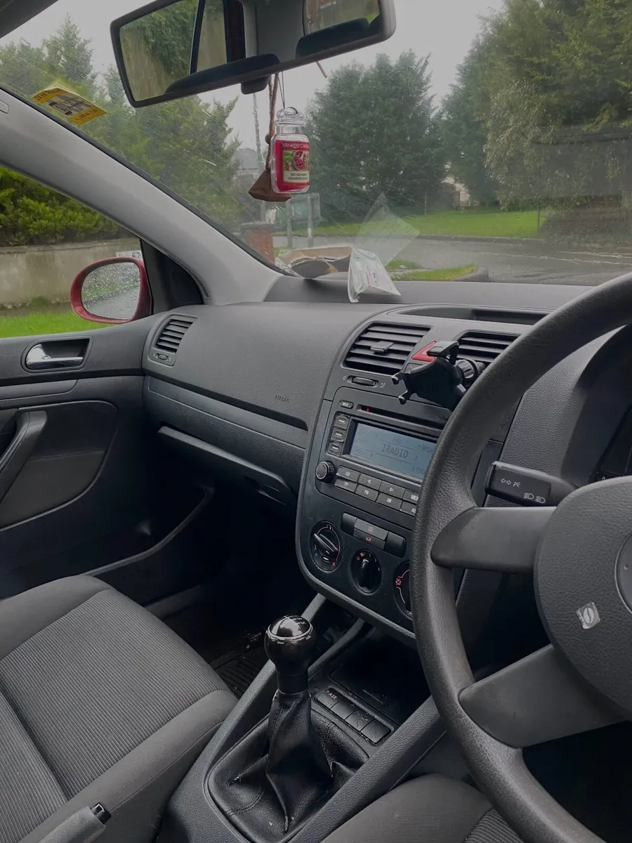 Volkswagen Golf 2004 - Image 3