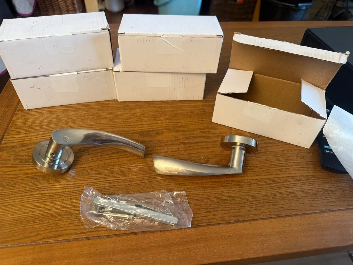 Door handles x10 - Image 1