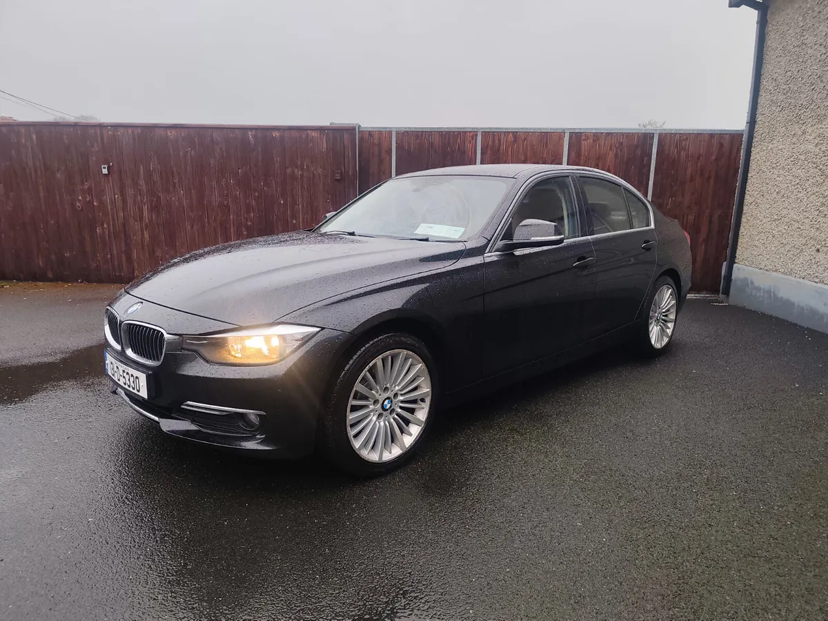 BMW 318D. Luxury tiny km 2013 - Image 1