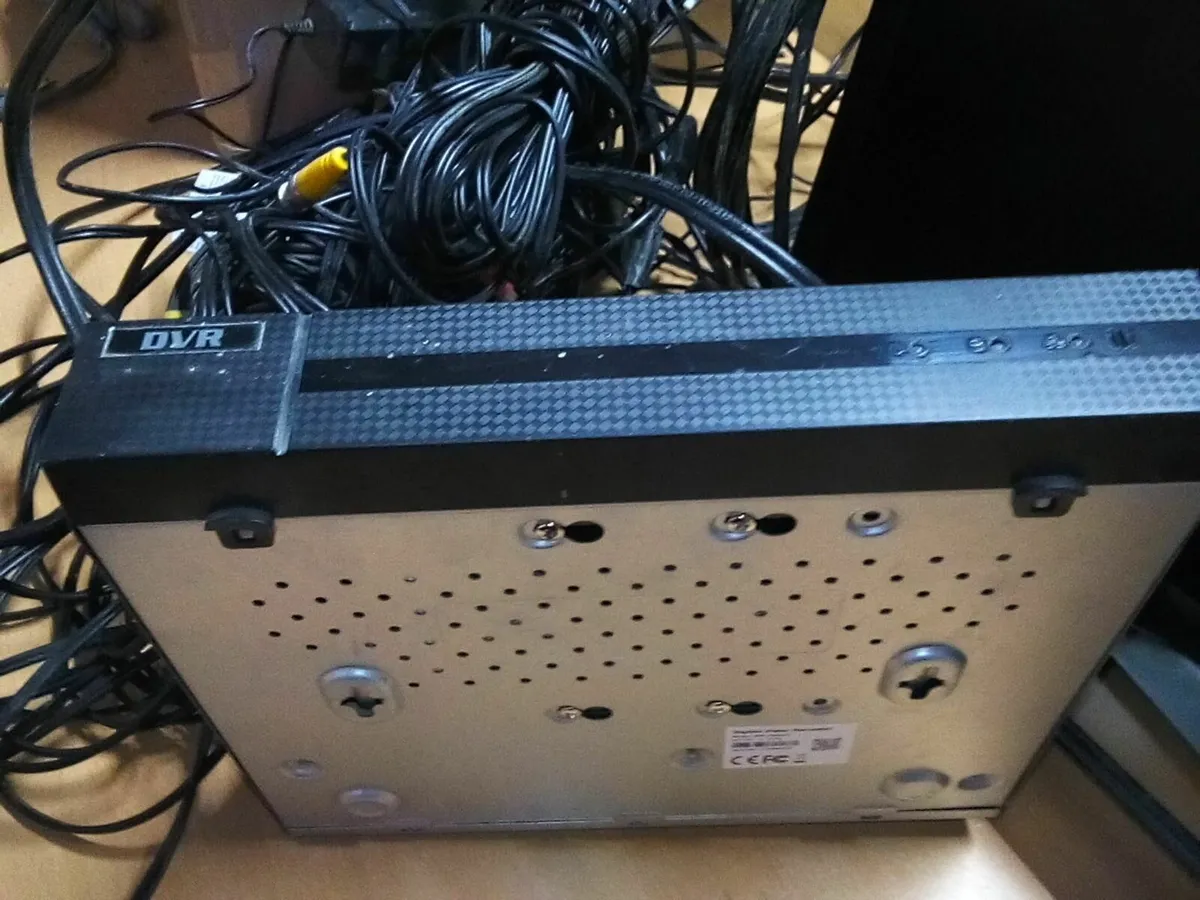 CCTV system, 3 camera, hard drive recording - Image 3
