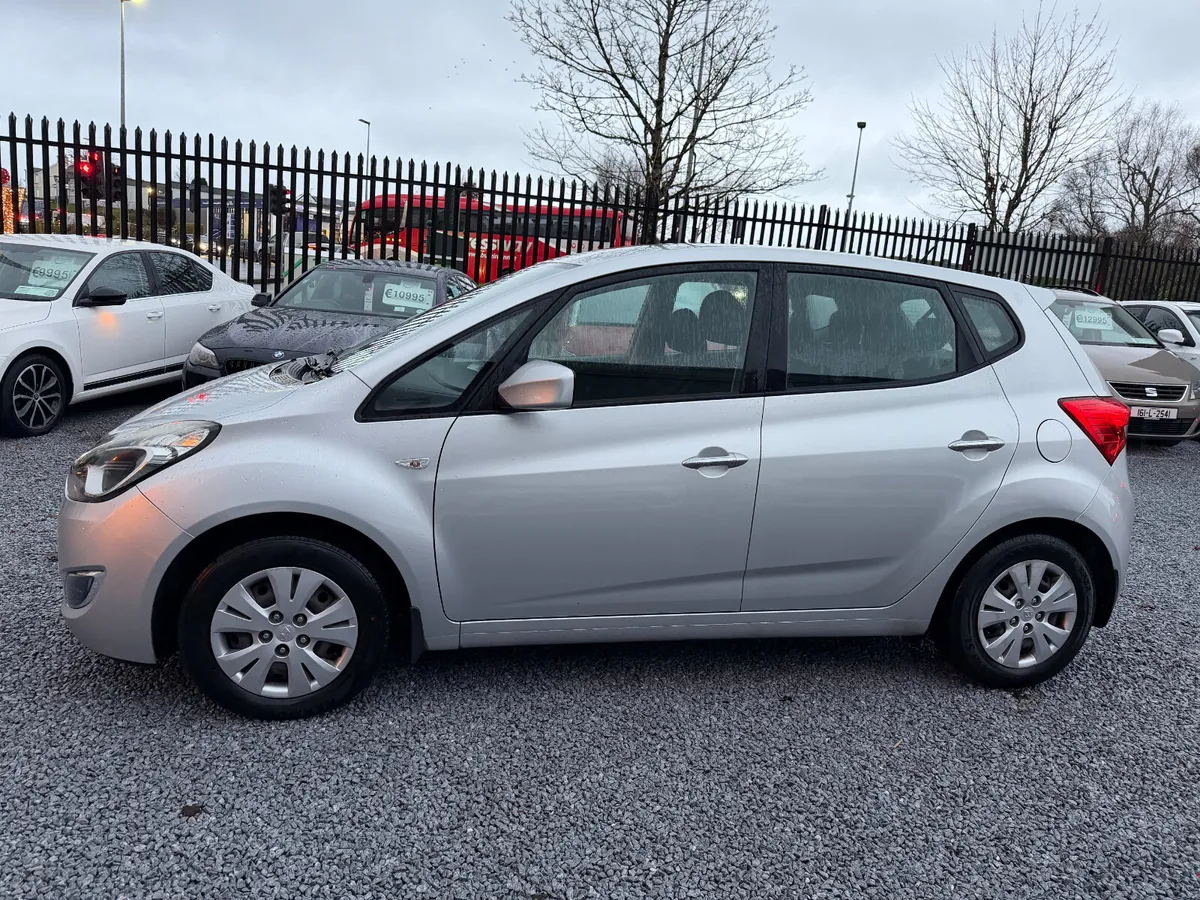 2012 Hyundai IX20 1.4 Diesel 90HP LOW KM - Image 4