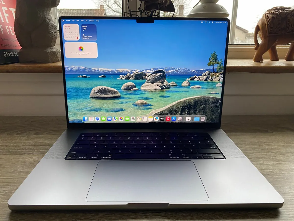 MacBook Pro 16" 2021 M1 Pro | 16GB | 512GB - Image 1