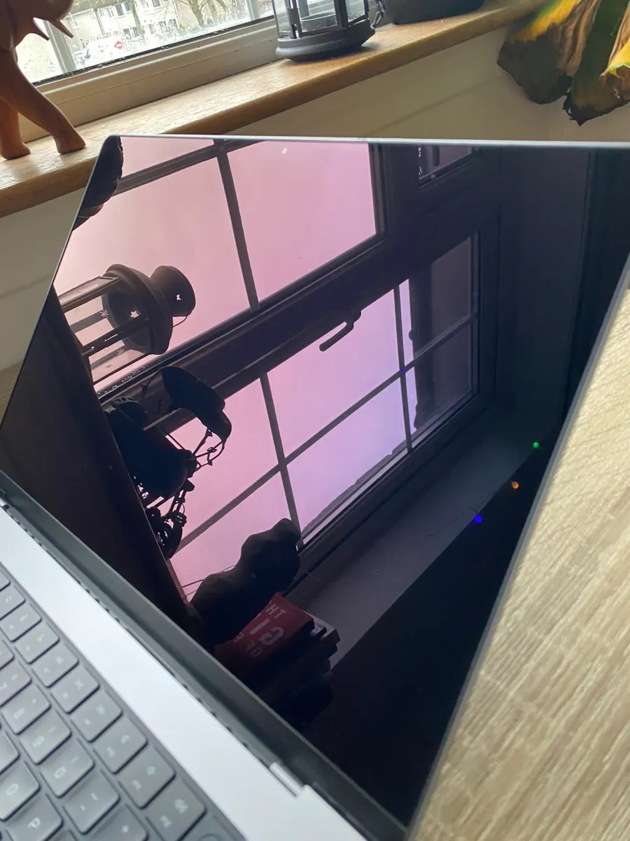 MacBook Pro 16" 2021 M1 Pro | 16GB | 512GB - Image 4