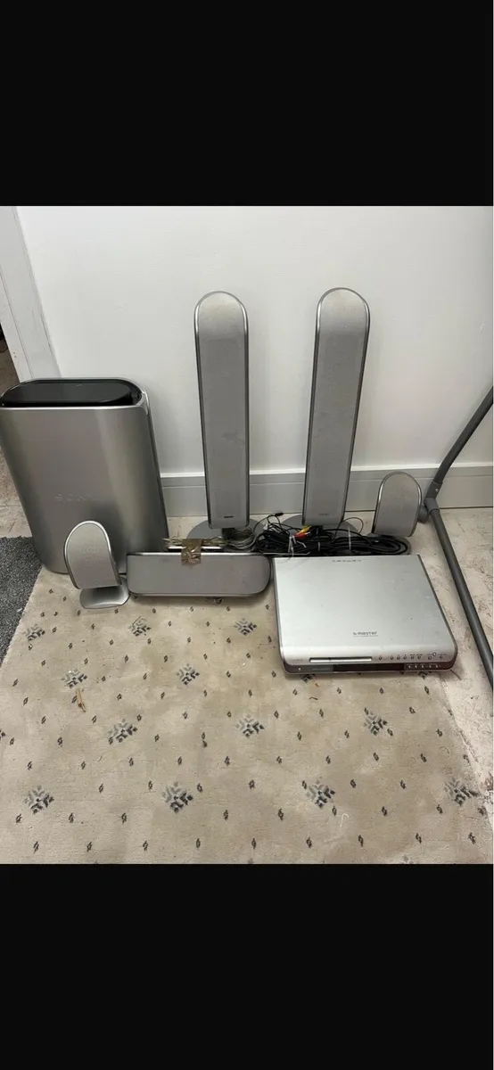 Sony Surround System - Image 1