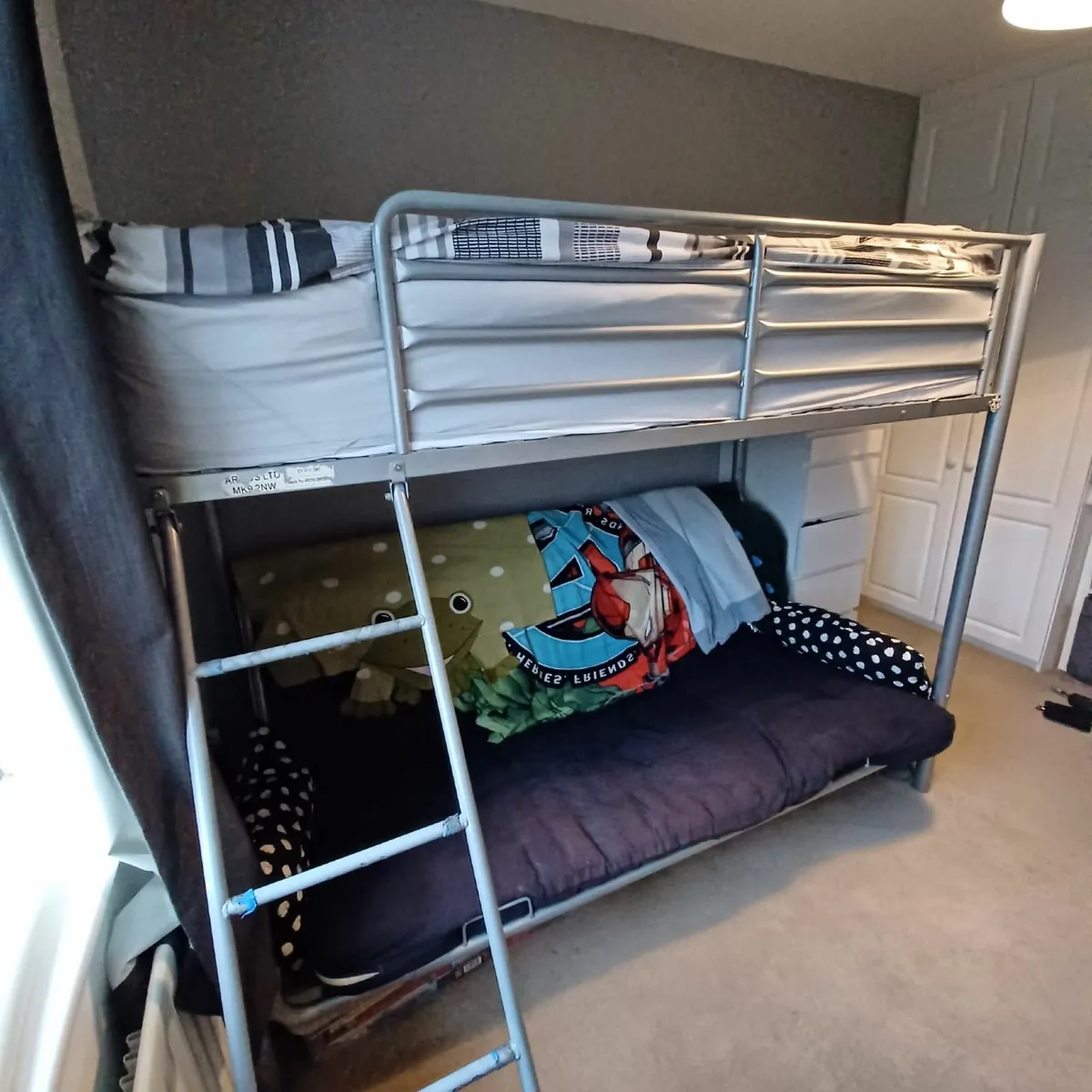 Bunk bed with futon - Image 1