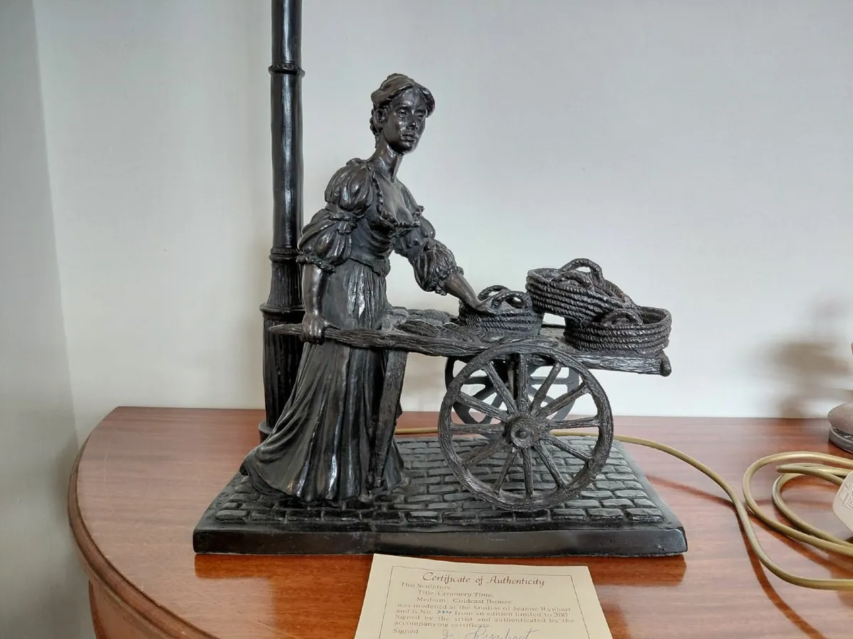 Jeanne Rynhart bronze lamp and figurine - Image 2