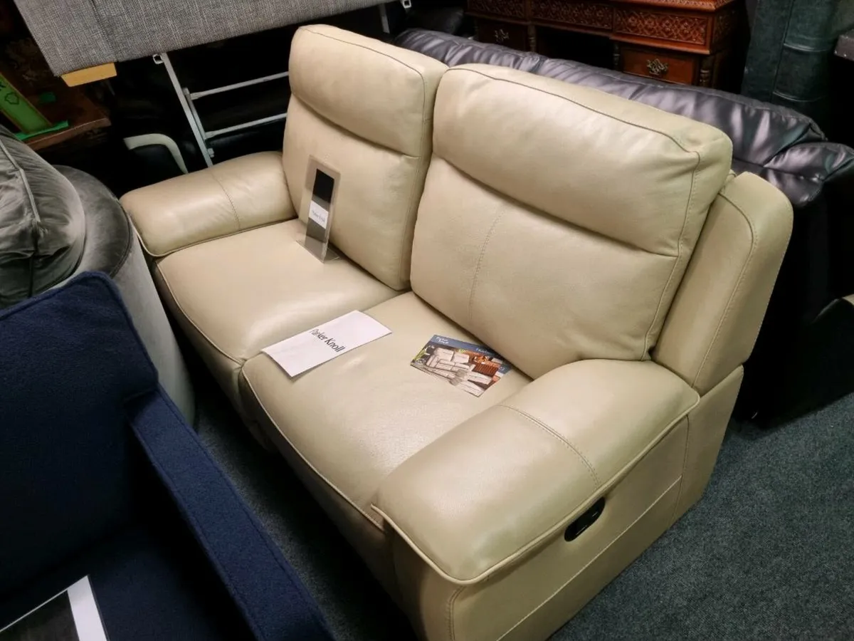 Leather recliner sitee