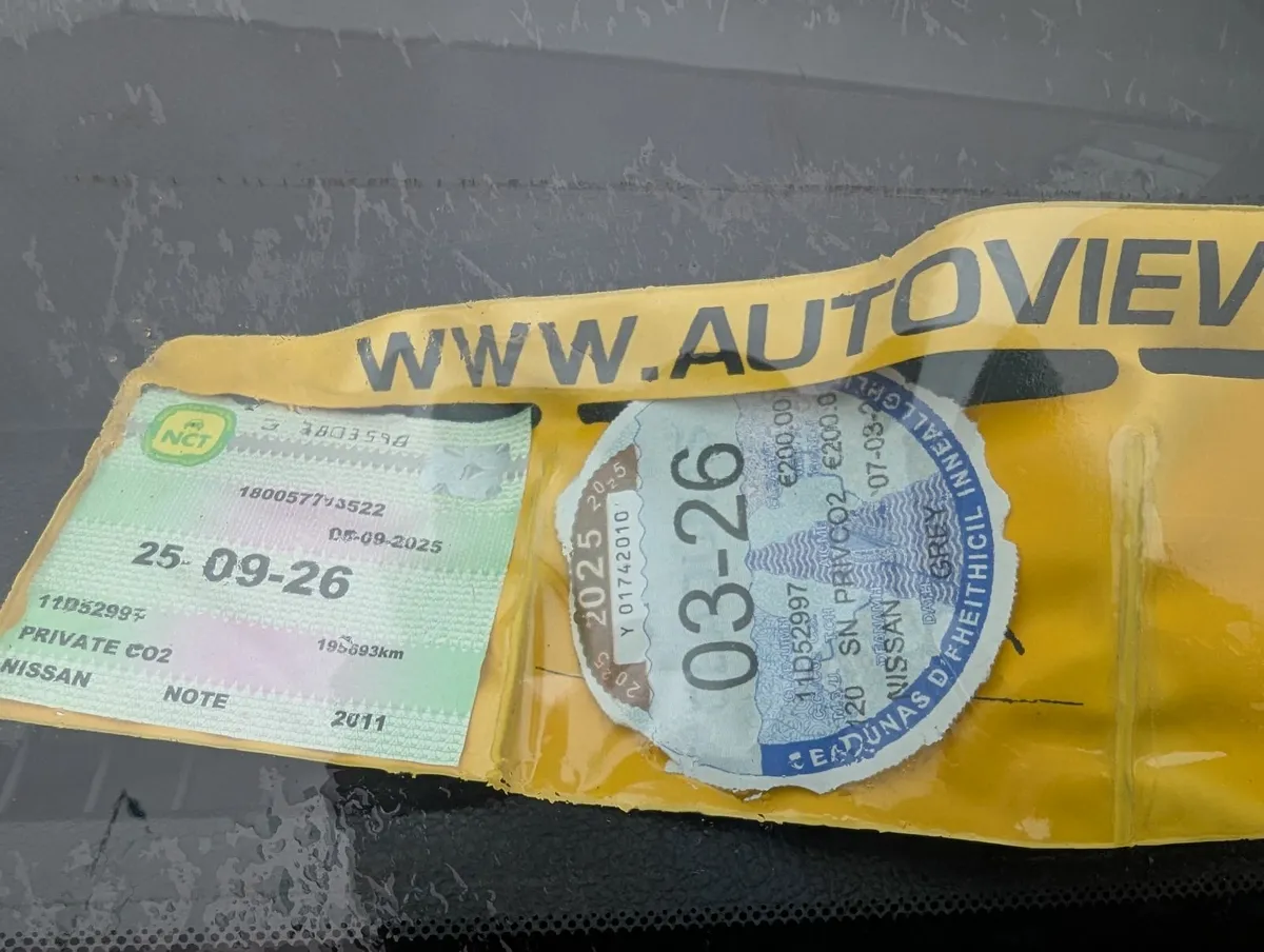 Nissan Note 2011 - Image 2