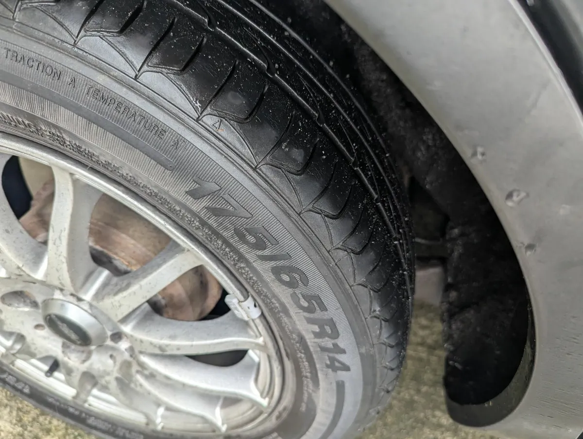 Nissan Note 2011 - Image 4