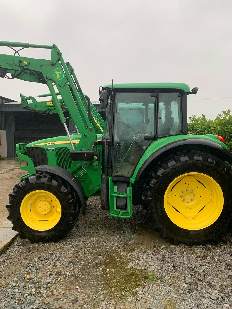 John Deere 6220 - Image 1