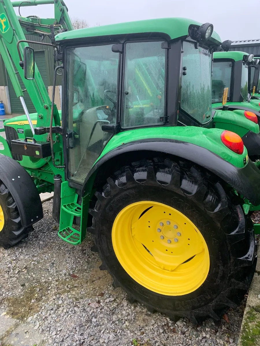 John Deere 6220 - Image 4