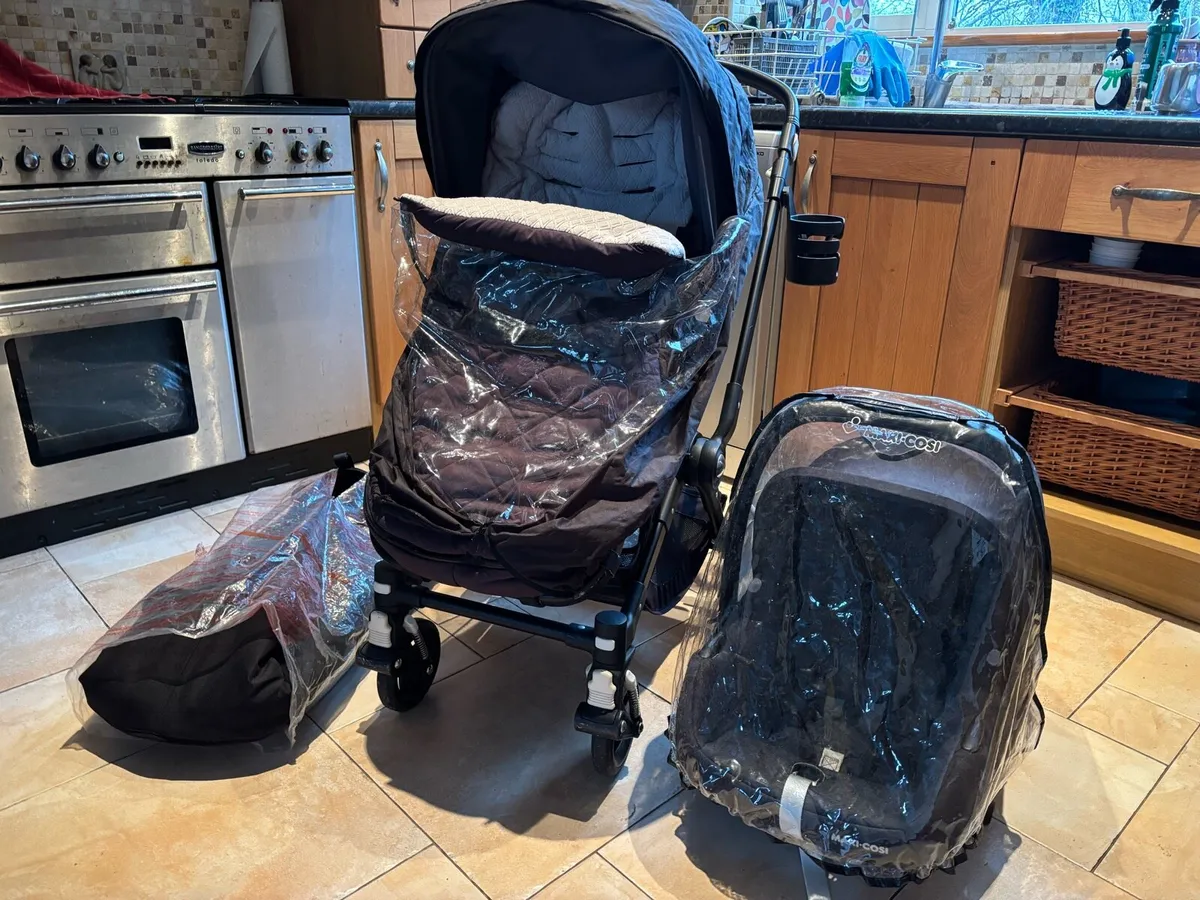 Bugaboo Cameleon 3 Baby Pram Buggy & Carseat - Image 1