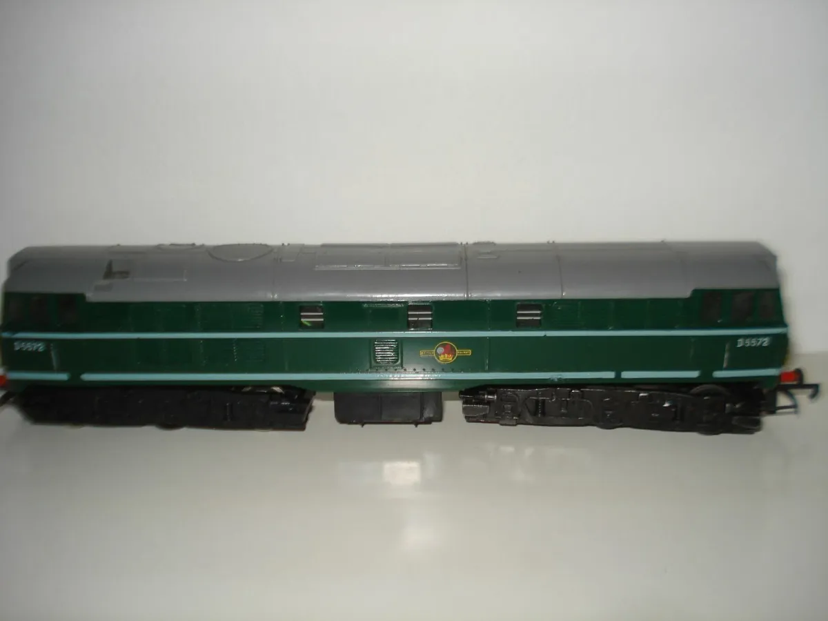 TRIANG OO CLASS 31 RAILWAY ENGINE. 1968 MODEL. - Image 2