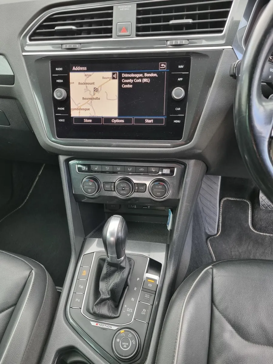 Volkswagen Tiguan 2017 - Image 3