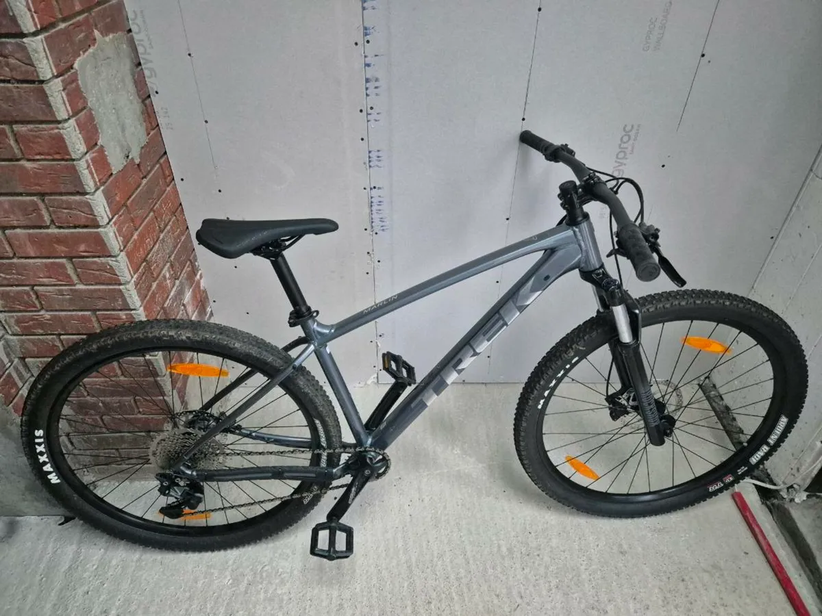 Trek Marlin 6 Gen 3 - Image 1