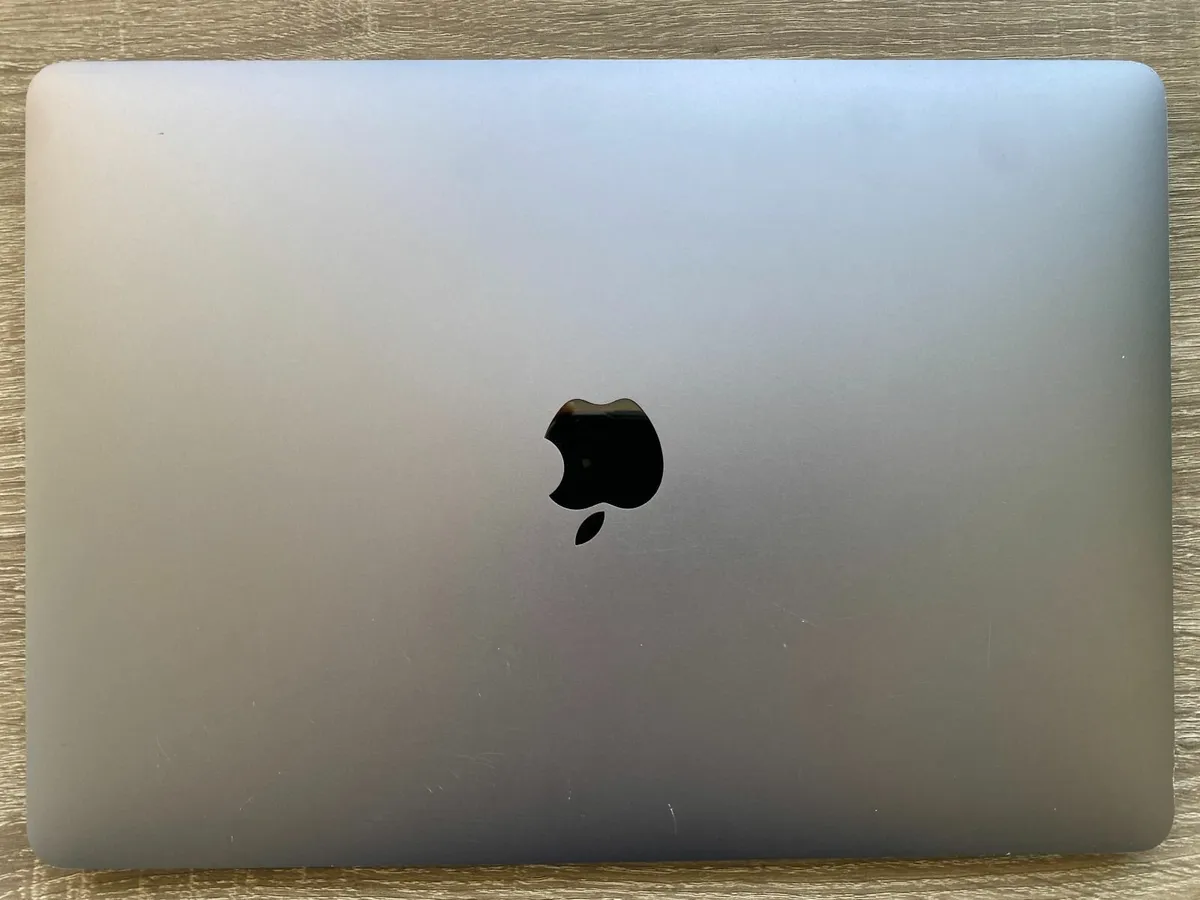 Apple MacBook Pro 13inch (2019) i5 | 8GB | 512GB - Image 3