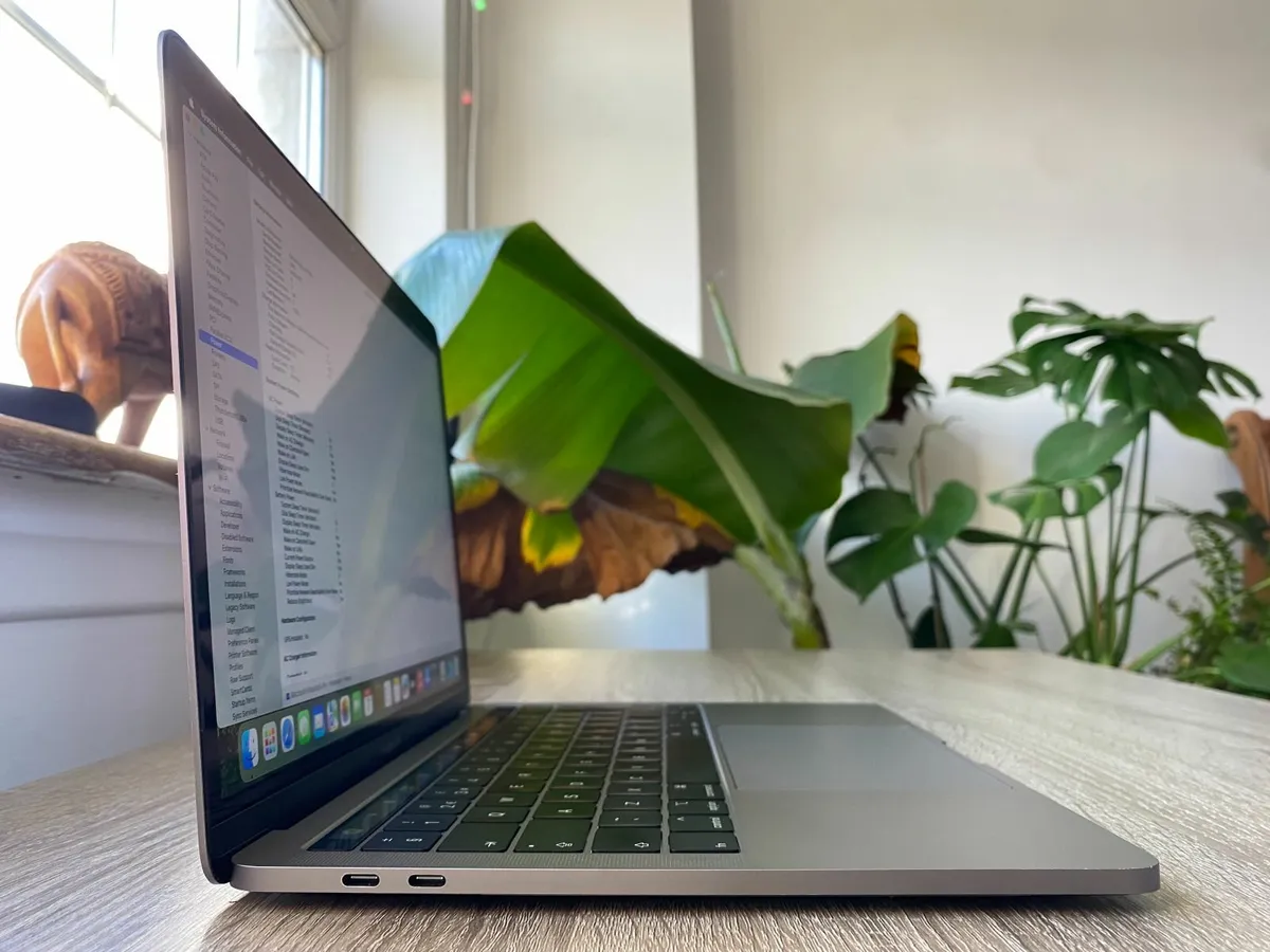Apple MacBook Pro 13inch (2019) i5 | 8GB | 512GB - Image 4