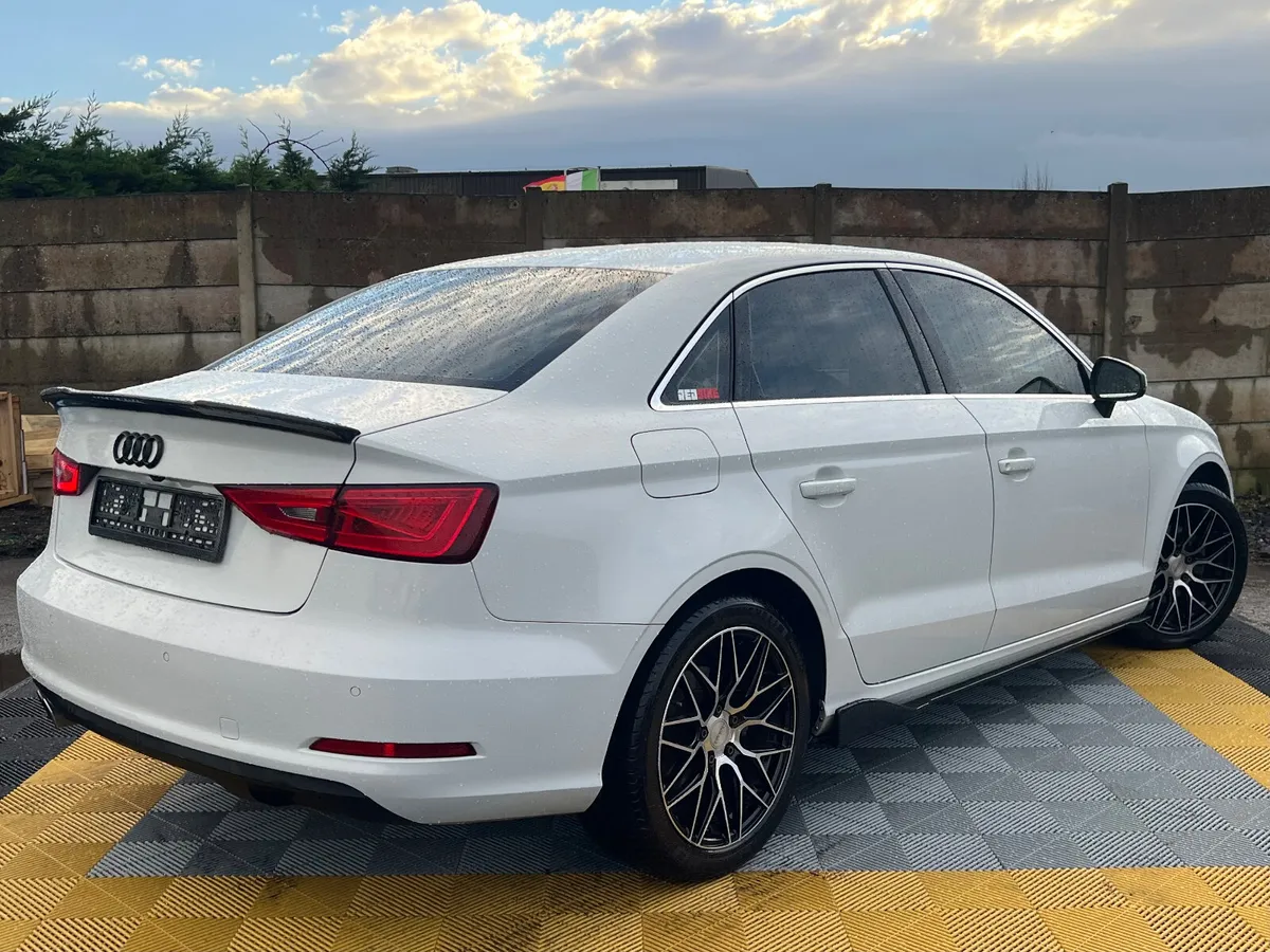 Audi A3 Saloon 1.4 TFSI - Image 4